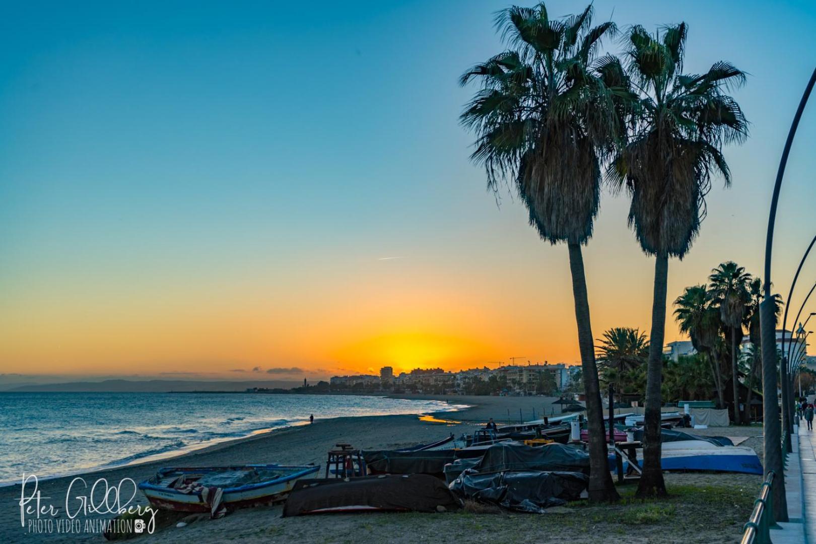 Casa Catalina Beach And Golf Appartement Estepona Buitenkant foto